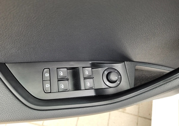 Skoda Superb cena 99900 przebieg: 78633, rok produkcji 2019 z Tychy małe 466